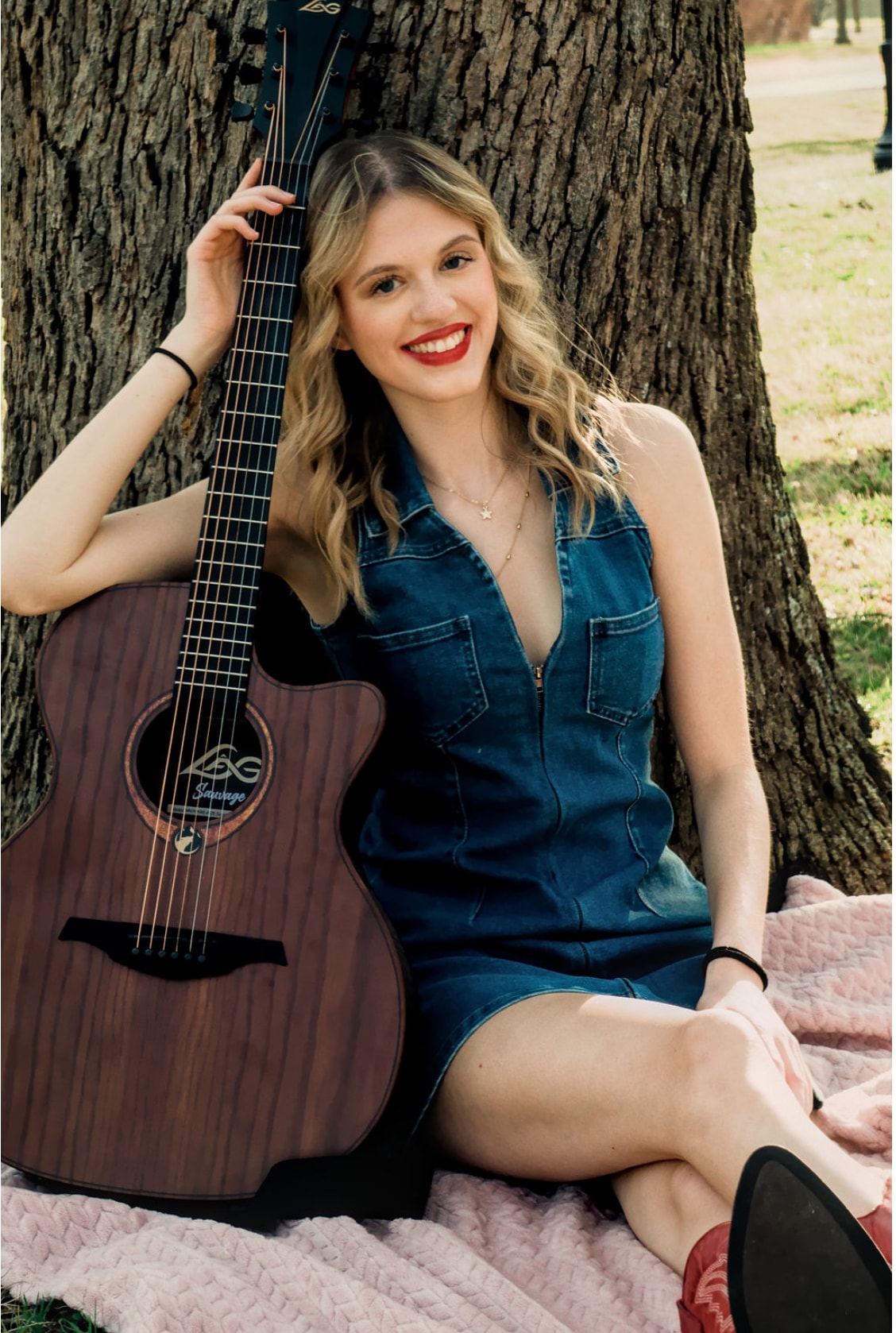 Madi Bradshaw — country singer-songwriter